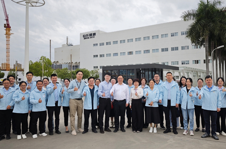 對(duì)標(biāo)先進(jìn)拓思路 交流互鑒促發(fā)展 —白云山漢方走進(jìn)仙樂(lè)健康探尋智能制造與創(chuàng)新之道